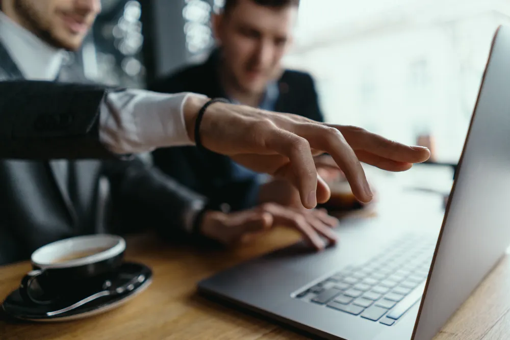 Jak wybrać partnera do outsourcingu IT? 5 kluczowych kryteriów