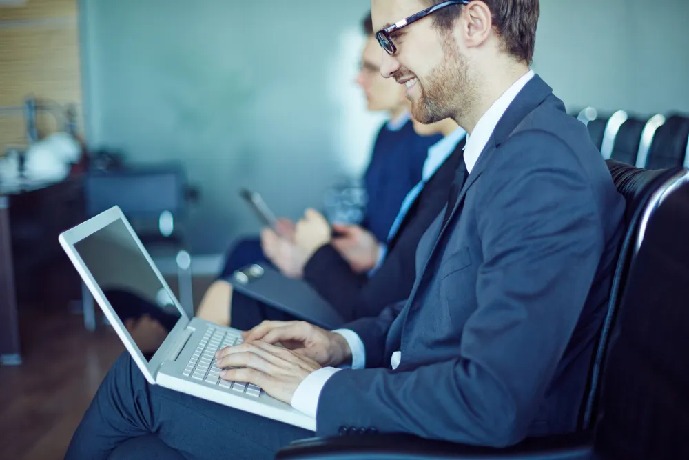 Bezpieczeństwo danych w outsourcingu – jak chronić firmowe informacje?